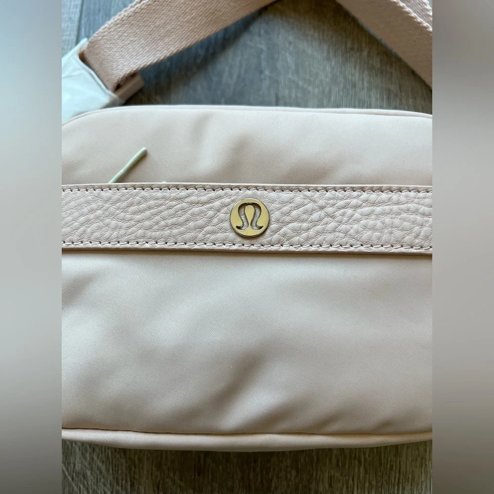 Lululemon Now and Always Belt Bag in Misty Shell / Soft Sand